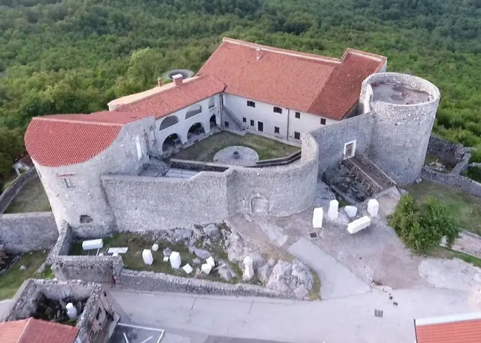 Rijeka شقة *
